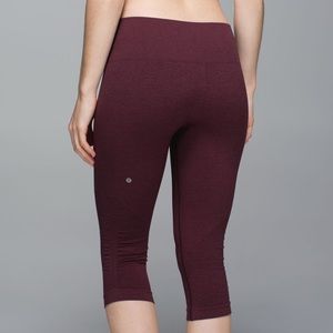 Lululemon In The Flow Crop II